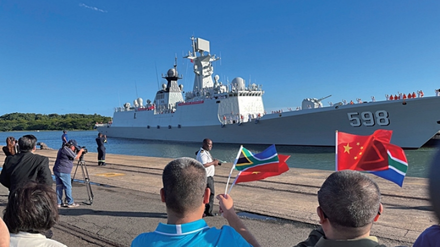 Trung Quốc cử 3 tàu hộ vệ tên lửa tham gia tập trận chung với Nga và Nam Phi